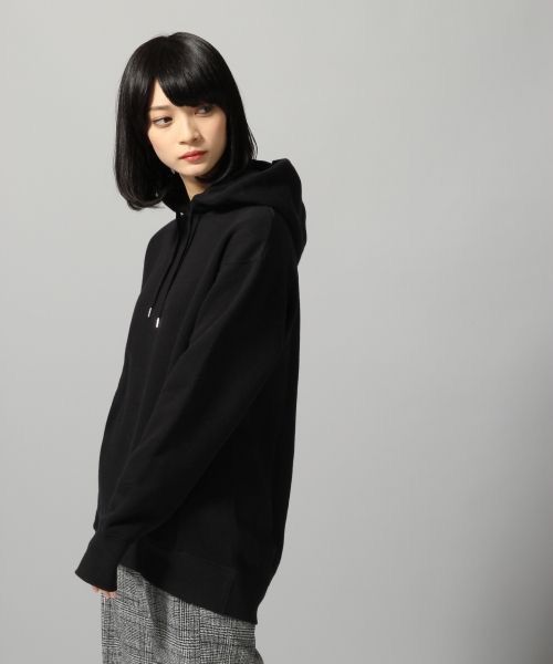 黑髮　時尚穿搭